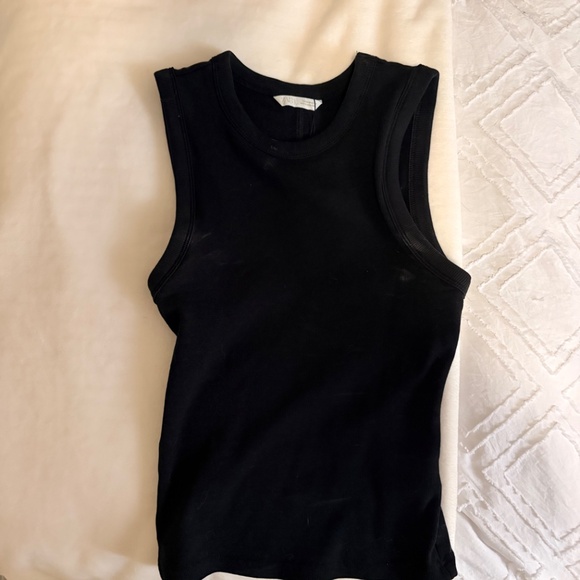 SOLD Garage Aritzia and Princess Polly tops - Picture 4 of 10